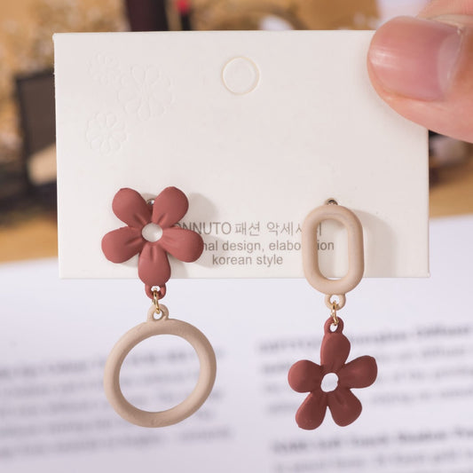Pekanbaru Anting Wanita Bunga Maroon Lucu Simple Elegan Woman Flower Earrings Anting Berkualitas Beda Kiri Kanan Korean Style