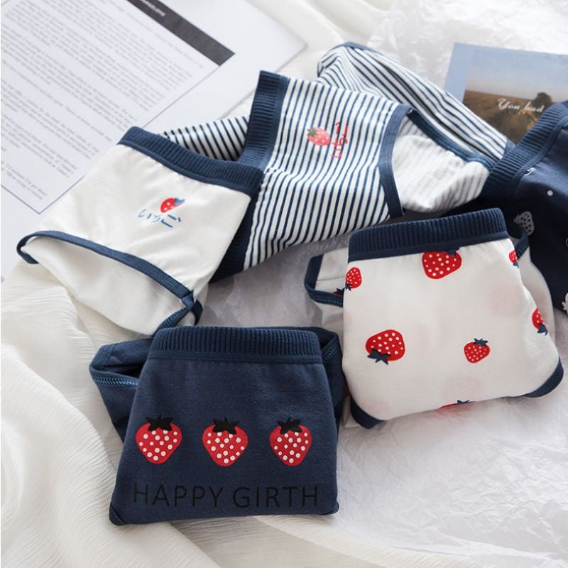 Pekanbaru Celana Dalam Wanita Motif Strawberry Fashion Jepang Crotch Mid Waist