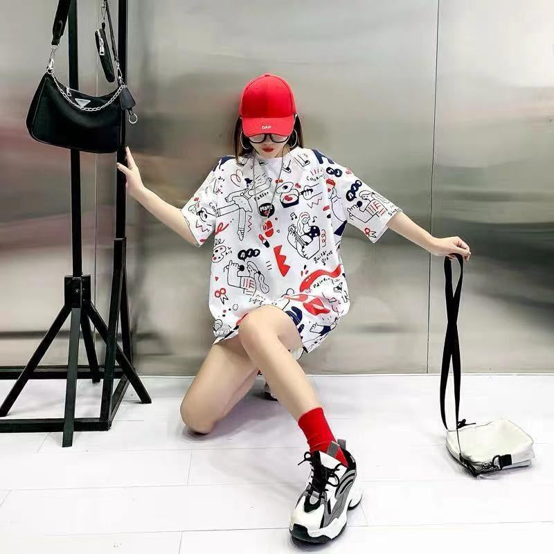 Pekanbaru SALE! Kaos Oversize Aesthetic Motif Unik Keren Kaos Super Oversize Kaos Jumbo Bahan Berkualitas Harga Terjangkau Kaos Hitam Putih Hijau Pink Kaos Keren Unisex Korean Style