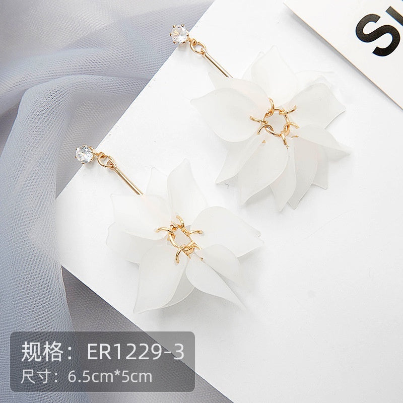 Pekanbaru Anting Bunga Putih Bunga Pink Beda Kiri Kanan Anting Lucu Unik Simple Elegan Woman Flower Earrings Anting Berkualitas Korean Style