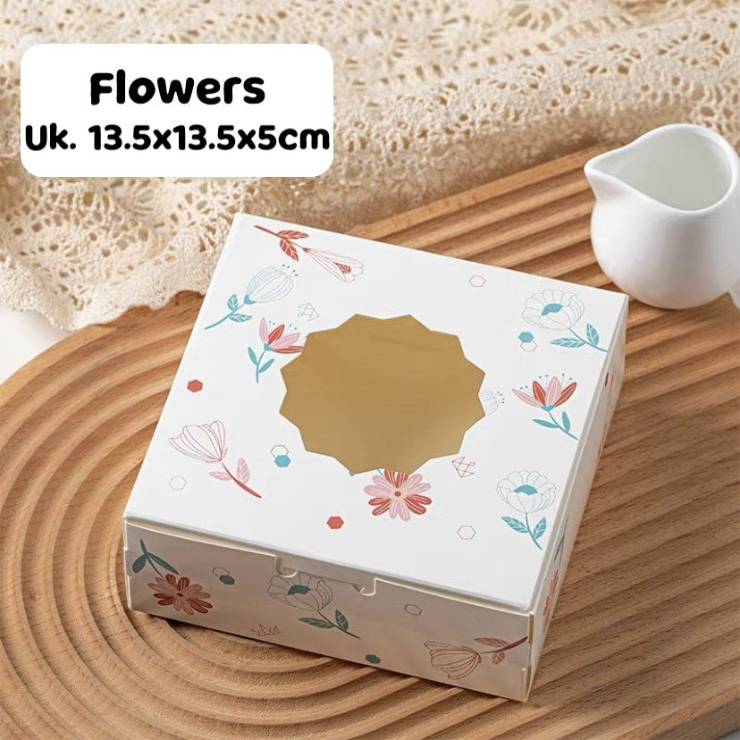 Pekanbaru Cake Box Ivory / Kotak Kue Putih Gambar Dengan Display