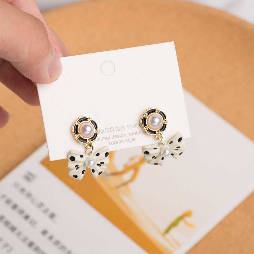 Pekanbaru Anting Wanita Pita Dot Bulat Hitam Putih Simple Elegan Cute Woman Earrings Anting Berkualitas Lucu Unik Korean Style