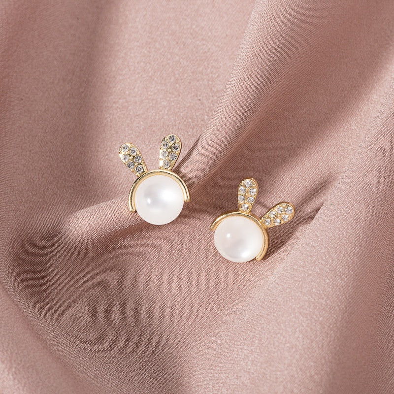 Pekanbaru Anting Wanita Mutiara Bentuk Pita Clover Kelinci Beruang Permata Berlian Simple Elegan Anting Tusuk Cute Woman Earrings Anting Berkualitas Korean Style