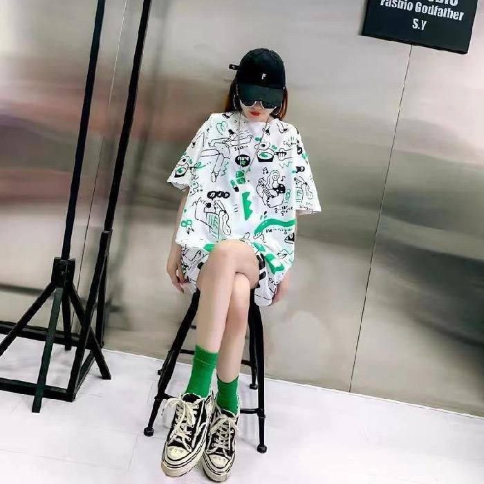 Pekanbaru SALE! Kaos Oversize Aesthetic Motif Unik Keren Kaos Super Oversize Kaos Jumbo Bahan Berkualitas Harga Terjangkau Kaos Hitam Putih Hijau Pink Kaos Keren Unisex Korean Style