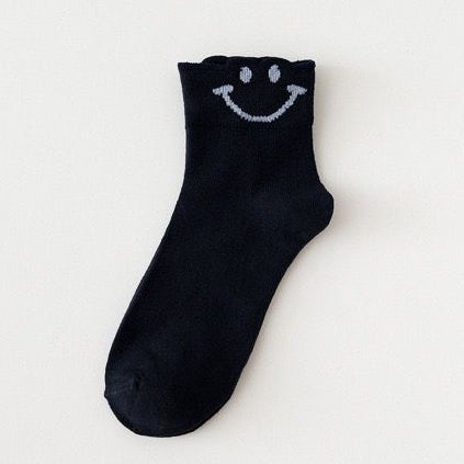 Pekanbaru Kaos Kaki Smile Hitam Putih Kuning Senyum Import Sock Smiley Simple Polos Tebal High Quality Korean Style
