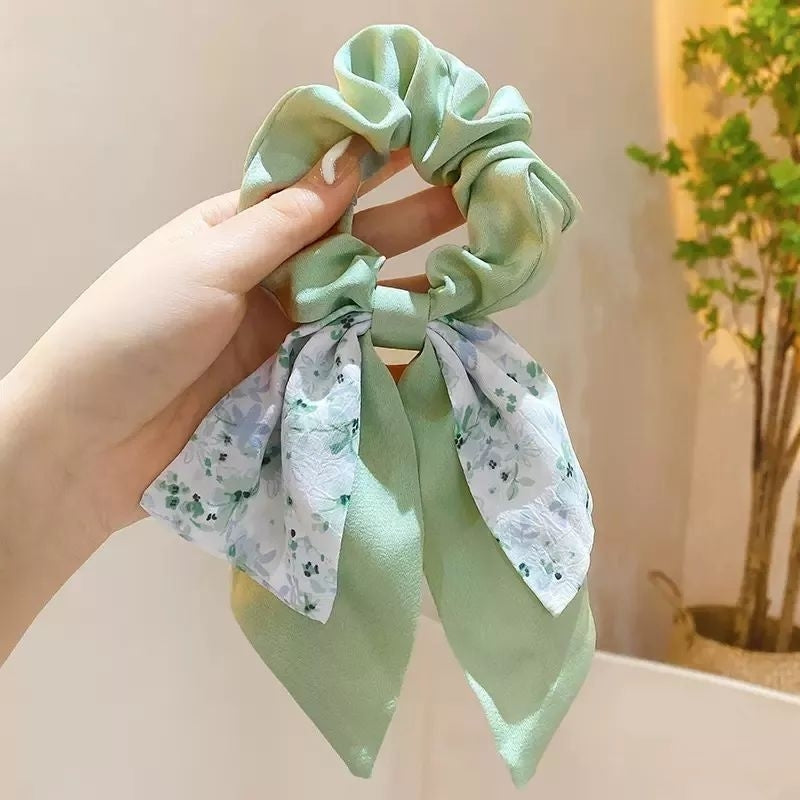 Pekanbaru Spring Scrunchie / Ikat Rambut Pita Kain Satin Korea / Scrunchie Kunciran Rambut Anak