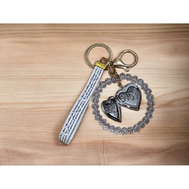 Pekanbaru Gantungan Kunci Premium Crystal Ceko