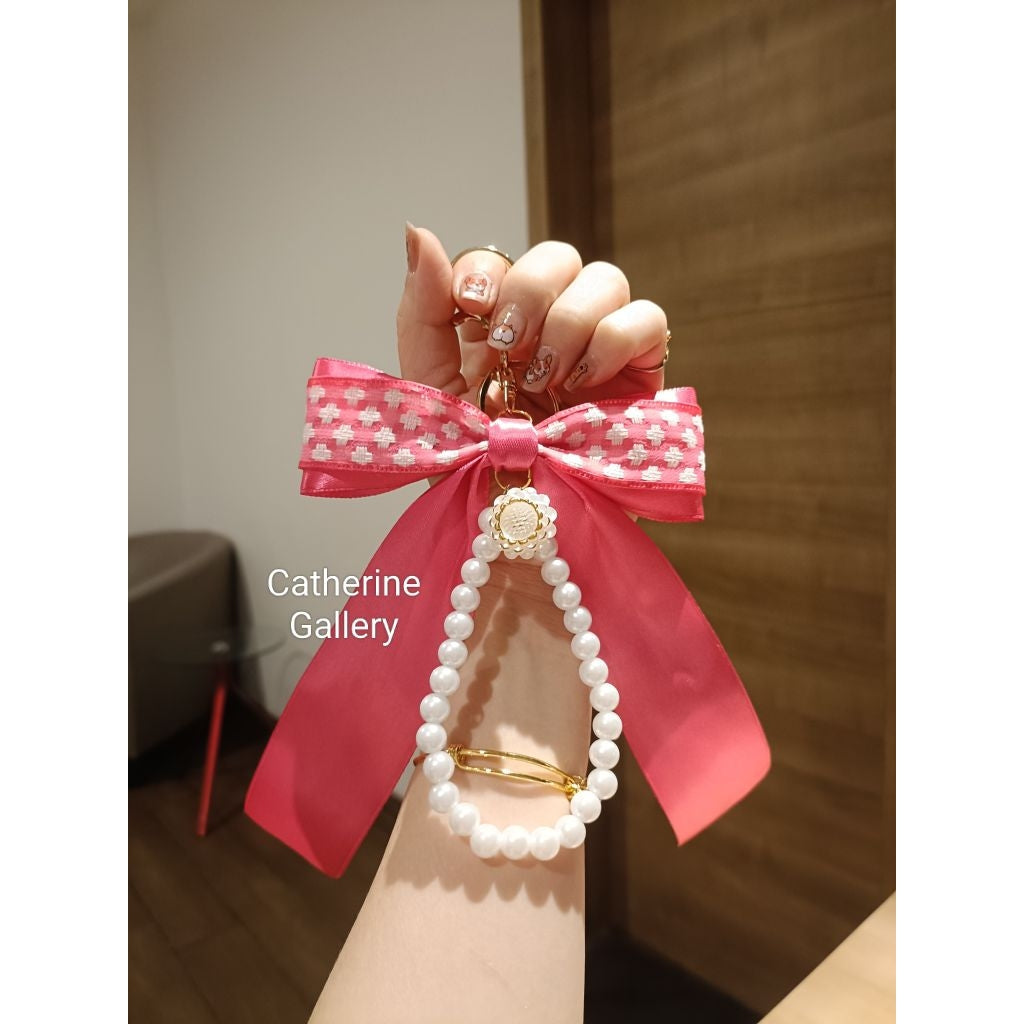 Pekanbaru Hanya 3 Hari Diskon Khusus : Gantungan Tas wanita  Pita Mutiara Clarice Cantik/keychain