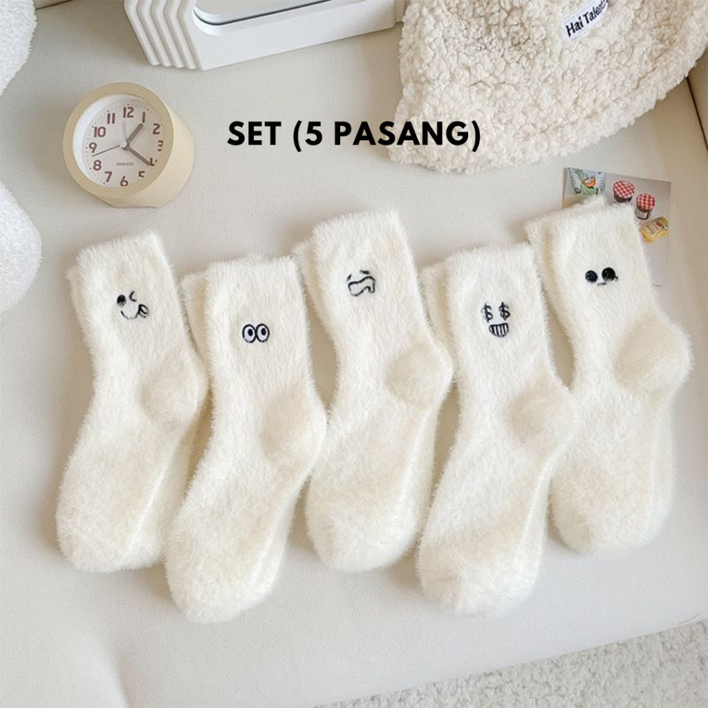 Pekanbaru Kaos Kaki Bulu Bahan Tebal Putih Aesthetic Simple Elegan Emoji Fluffy Socks Berkualitas