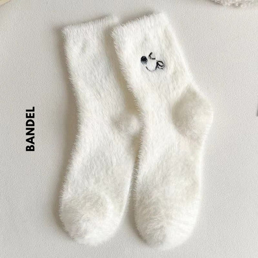 Pekanbaru Kaos Kaki Bulu Bahan Tebal Putih Aesthetic Simple Elegan Emoji Fluffy Socks Berkualitas