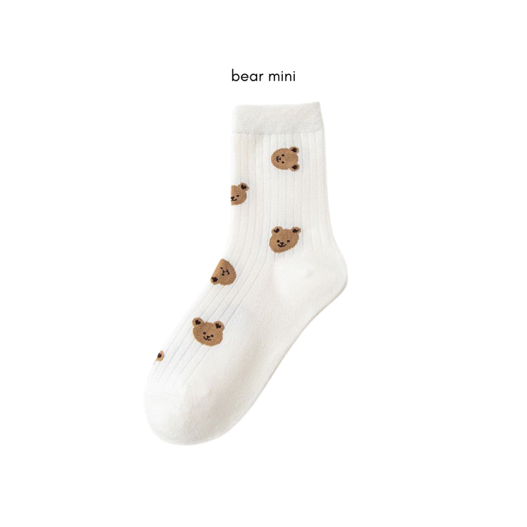 Pekanbaru Kaos Kaki Panjang Motif Cartoon Kawai Beruang Bunga Unik Lucu Long Socks White Korean