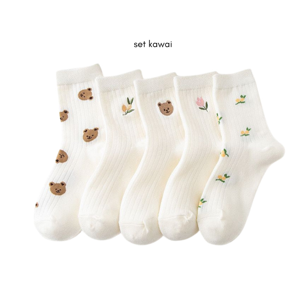 Pekanbaru Kaos Kaki Panjang Motif Cartoon Kawai Beruang Bunga Unik Lucu Long Socks White Korean