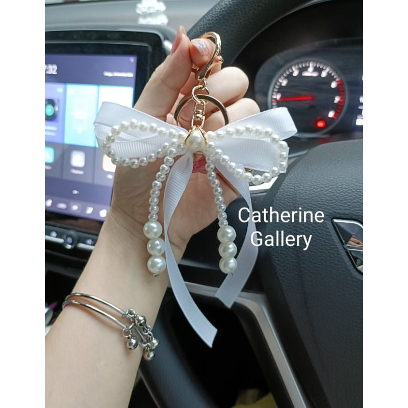 Pekanbaru Gantungan Kunci Pita Mutiara Nicole / Gantungan Tas Pita Mutiara Nicole