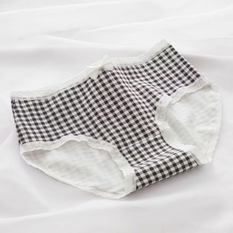 Pekanbaru Celana Dalam Wanita Motif Strawberry Fashion Jepang Crotch Mid Waist