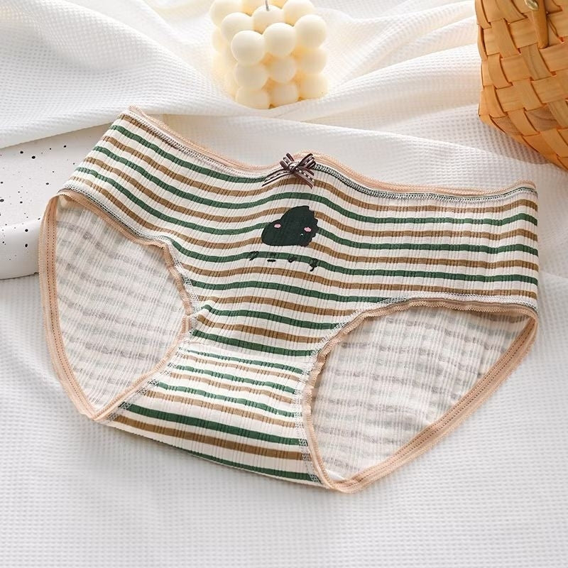 Pekanbaru Celana Dalam Wanita Motif Strawberry Fashion Jepang Crotch Mid Waist