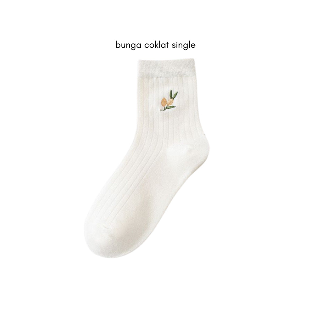 Pekanbaru Kaos Kaki Panjang Motif Cartoon Kawai Beruang Bunga Unik Lucu Long Socks White Korean