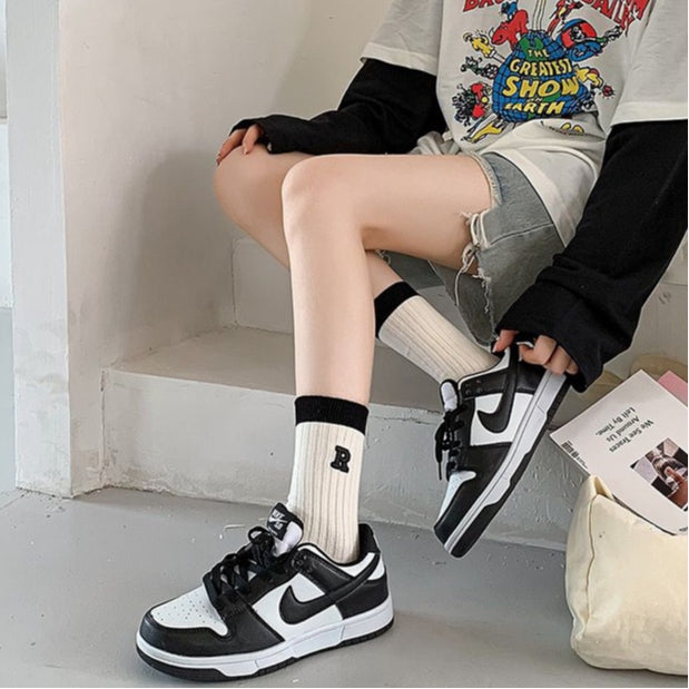 Pekanbaru Kaos Kaki Hitam Putih Stripe R Letter Garis Black White Import Long Sock High Quality Kaos Kaki Panjang Korean Style