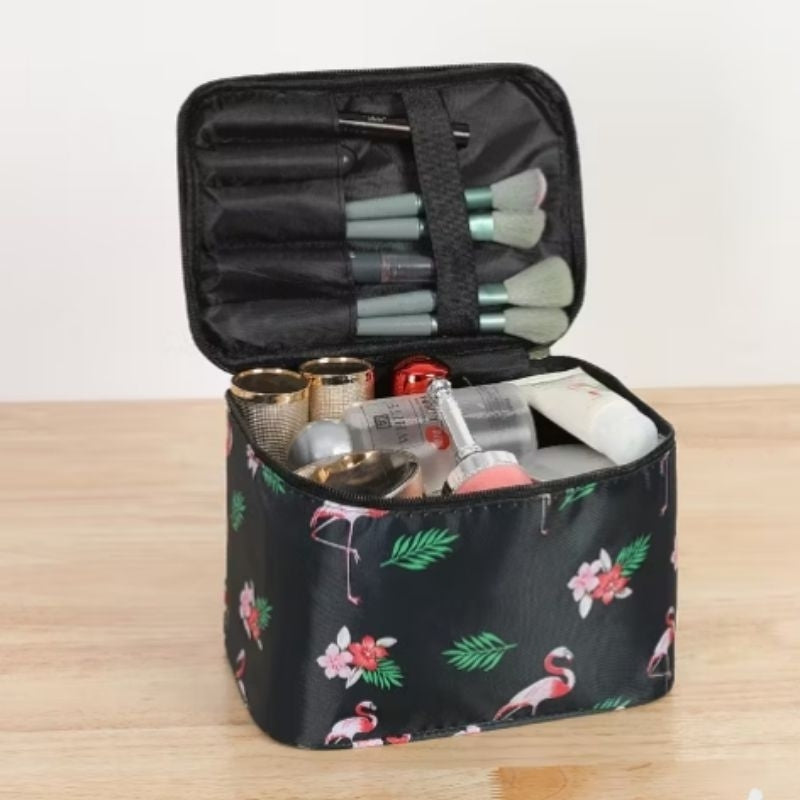 Pekanbaru Tas Kosmetik Pouch Make Up Travel / Tas Multi Fungsi / Tas