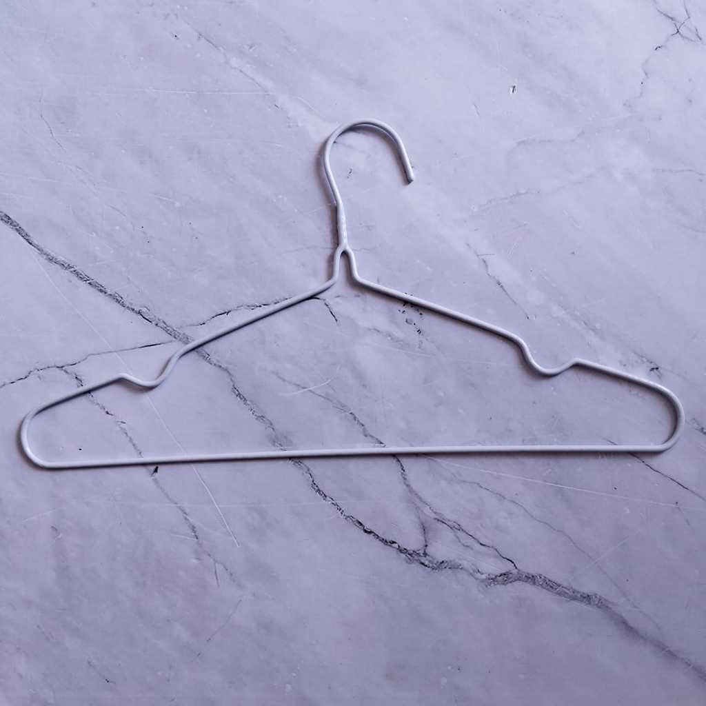 Pekanbaru Gantungan Baju Hanger Stainless Steel Hanger Baju Kawat  Gantungan Besi Berwarna