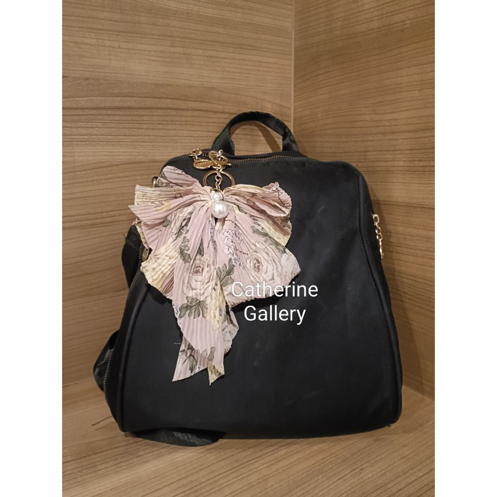 Pekanbaru Hanya 3 Hari Diskon Khusus : Gantungan Tas wanita  Pita Mutiara Clarice Cantik/keychain