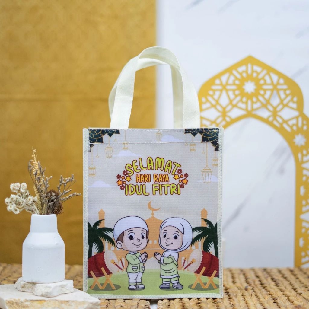 Pekanbaru Tas Hamper Lebaran Idul FIrri Tas Parcel Tas Hadiah Goodie Bag Lebaran Idul Fitri Glossy Ready Stock