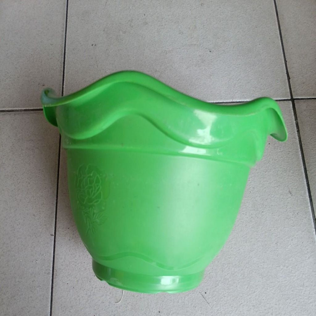Pekanbaru pot. bunga plastik harga obral diameter. 20 cm
