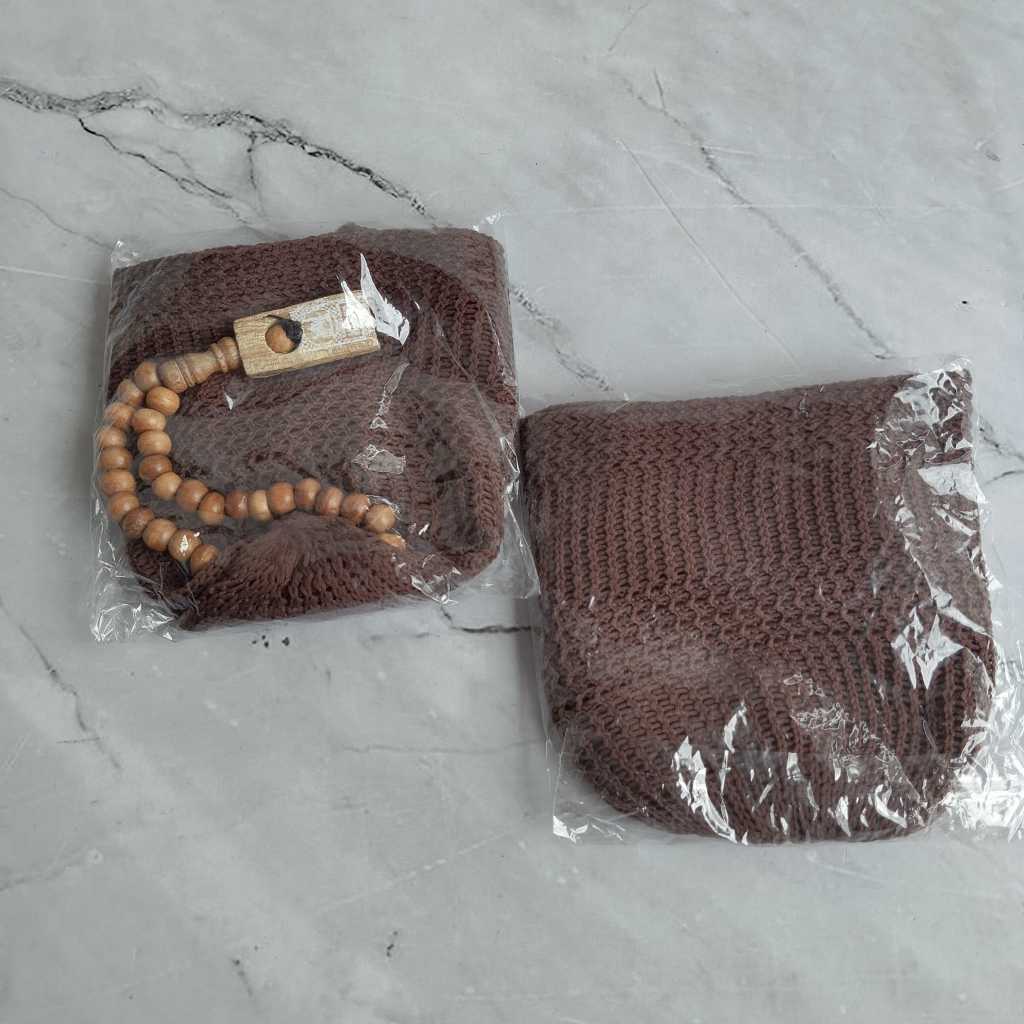 Pekanbaru HR-Peci Rajut Dewasa dan Tasbih Souvenir Haji/Umroh Hajatan Dll (Peci+ Tasbih) Paket 25pcs Peci Krem