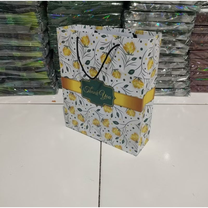 Pekanbaru HR- Paper Bag Motif Lovely Hello Kado Satuan Souvenir | Ulang Tahun | Wedding / Kualitas Baik