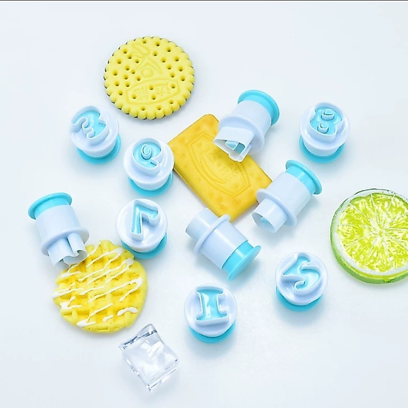 Pekanbaru Cetakan Fondant Mini / Fondant Cutter Mini Bentuk Angka / Alphabet